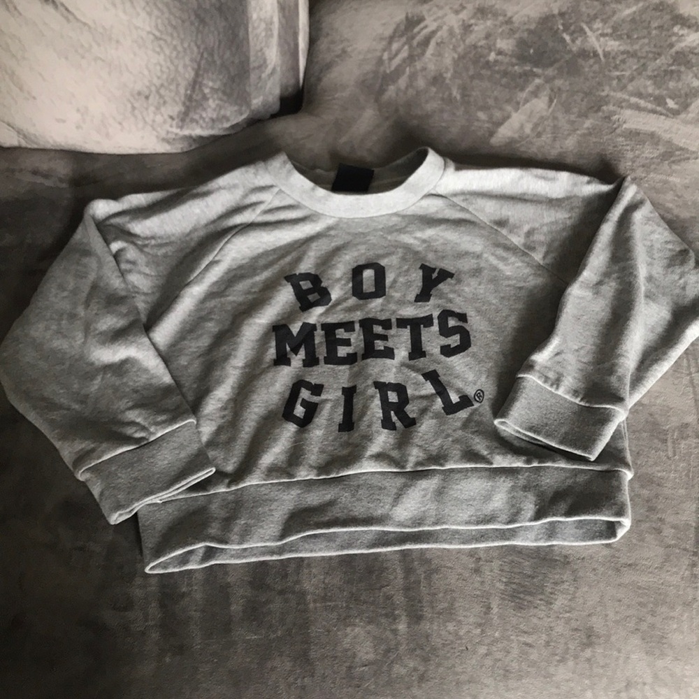 Boy Meets Girl cropped light weight crew neck